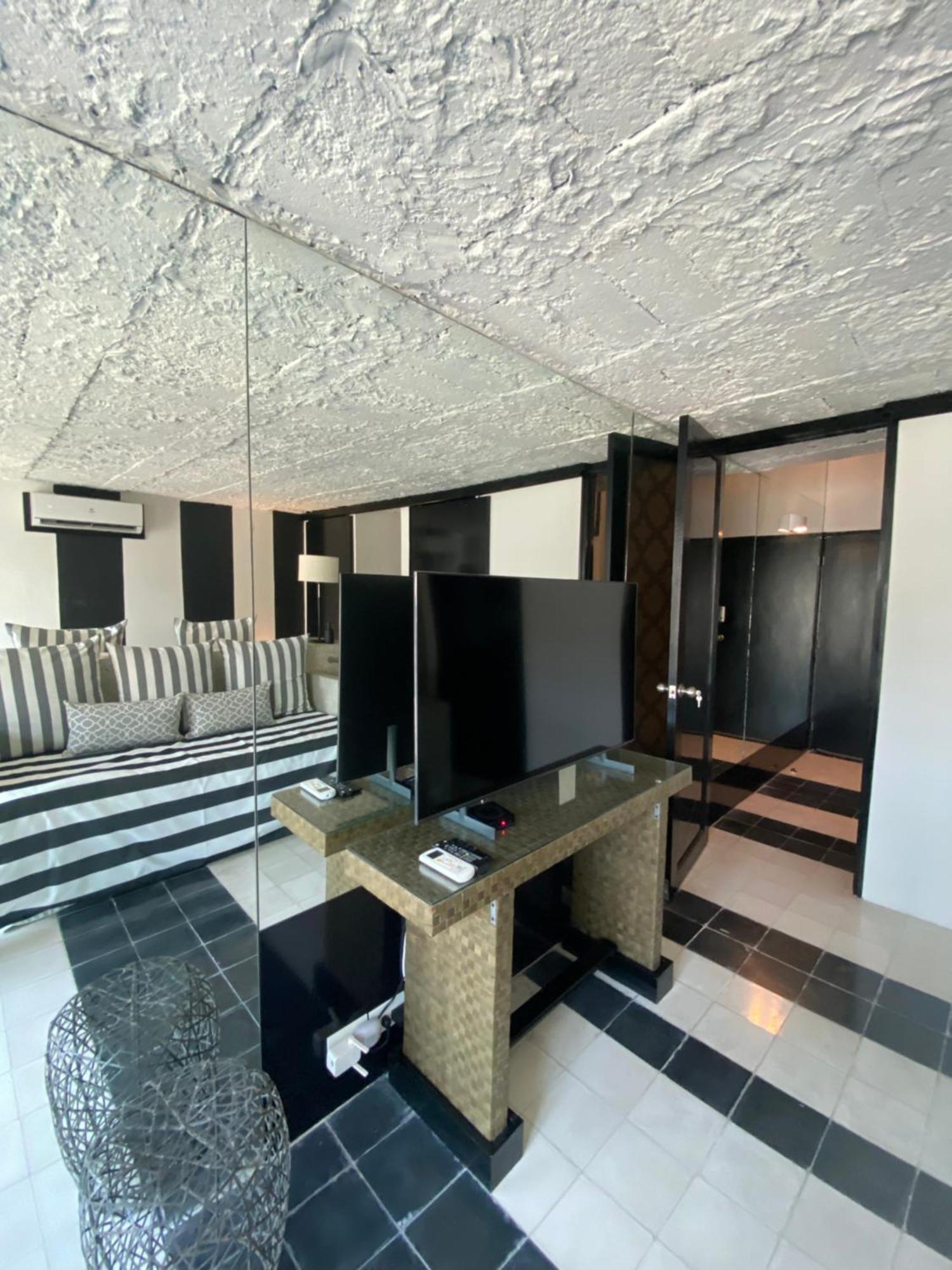 Apartamento Duplex Vista Al Mar Y Murallas Nuevo En La Ciudad Amurallada Lejlighed Cartagena Eksteriør billede