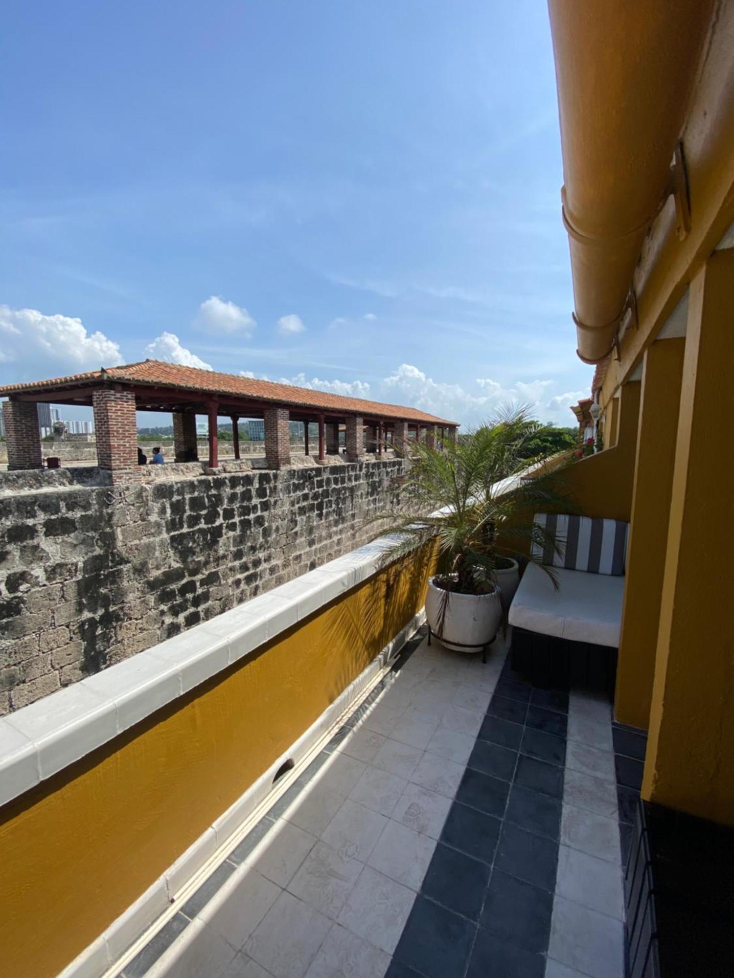Apartamento Duplex Vista Al Mar Y Murallas Nuevo En La Ciudad Amurallada Lejlighed Cartagena Eksteriør billede
