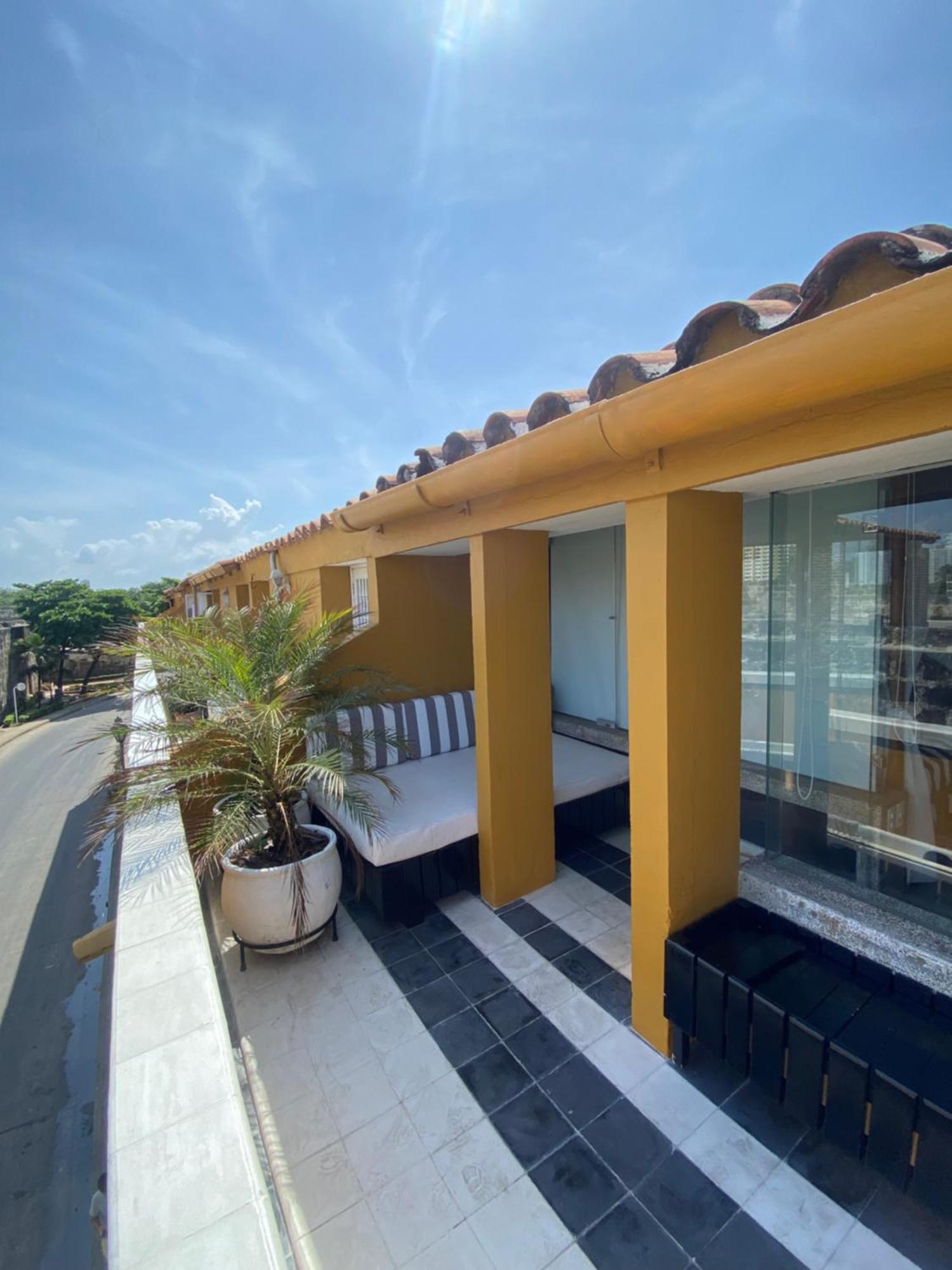 Apartamento Duplex Vista Al Mar Y Murallas Nuevo En La Ciudad Amurallada Lejlighed Cartagena Eksteriør billede