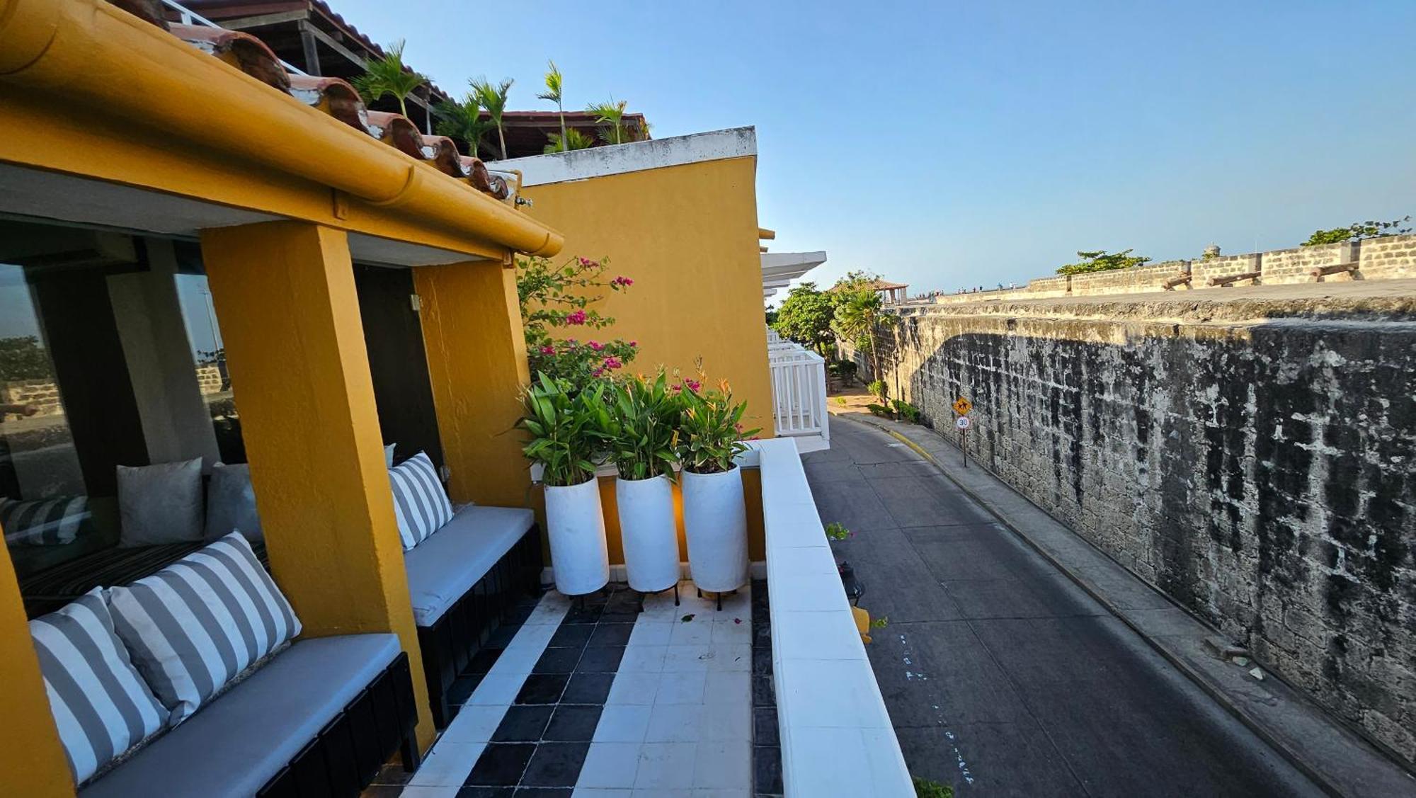 Apartamento Duplex Vista Al Mar Y Murallas Nuevo En La Ciudad Amurallada Lejlighed Cartagena Eksteriør billede