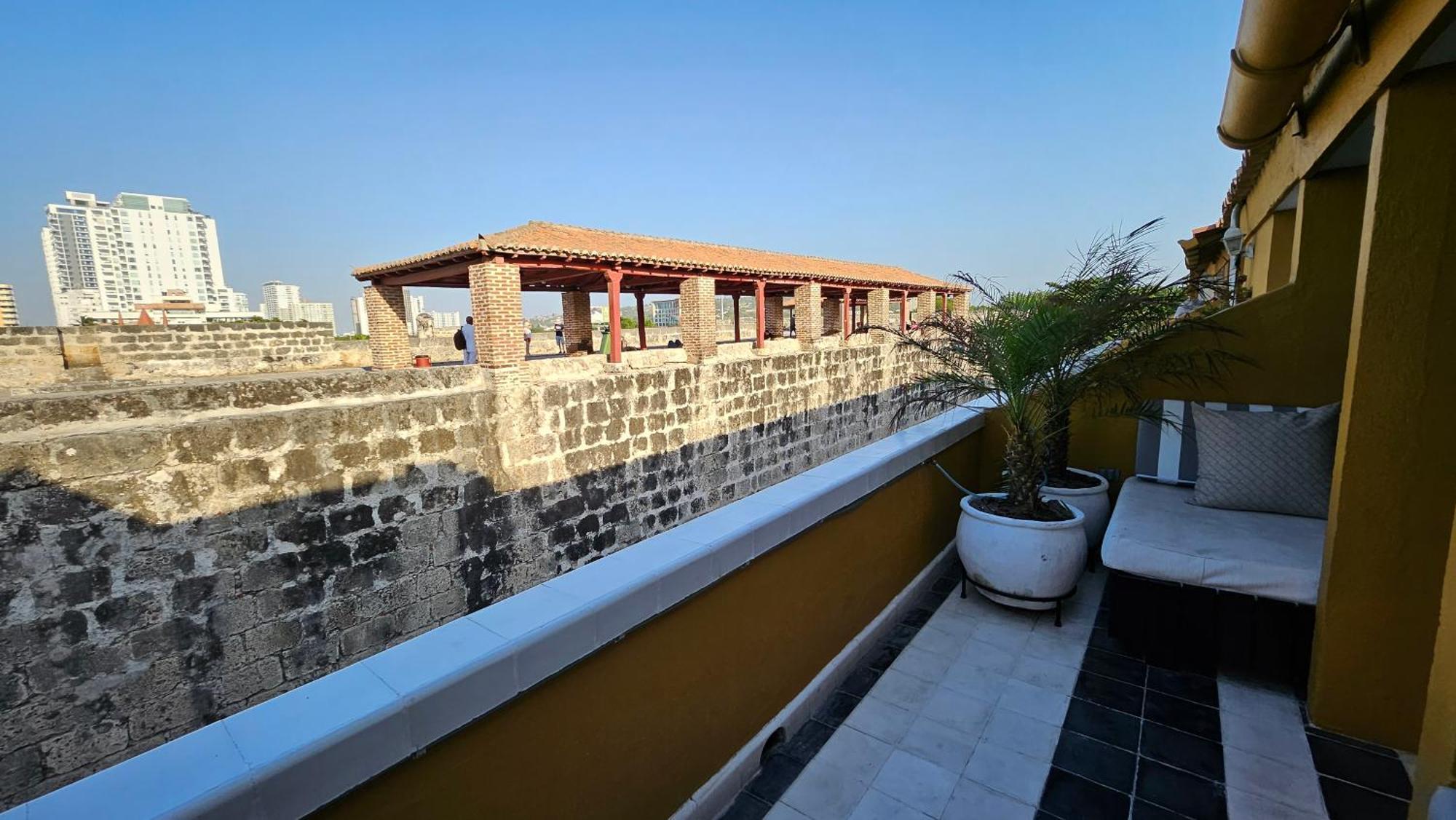 Apartamento Duplex Vista Al Mar Y Murallas Nuevo En La Ciudad Amurallada Lejlighed Cartagena Eksteriør billede