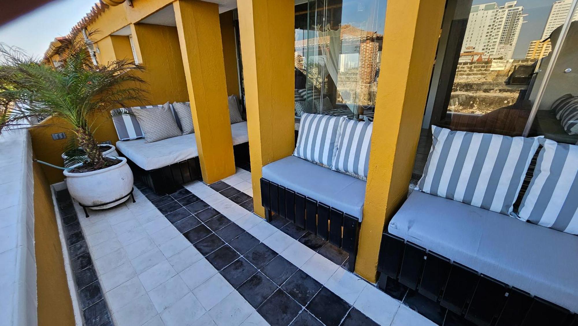 Apartamento Duplex Vista Al Mar Y Murallas Nuevo En La Ciudad Amurallada Lejlighed Cartagena Eksteriør billede