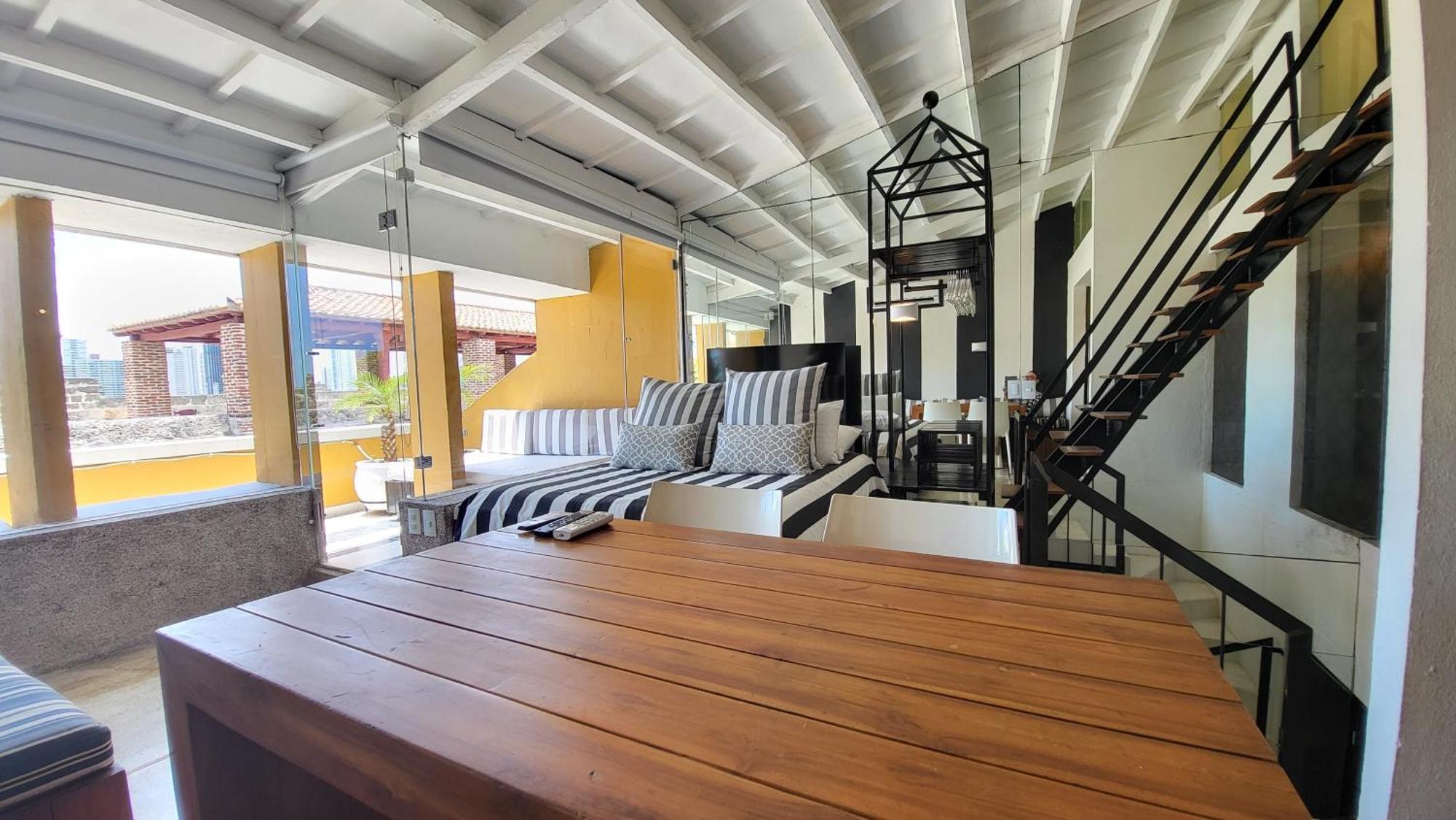 Apartamento Duplex Vista Al Mar Y Murallas Nuevo En La Ciudad Amurallada Lejlighed Cartagena Eksteriør billede